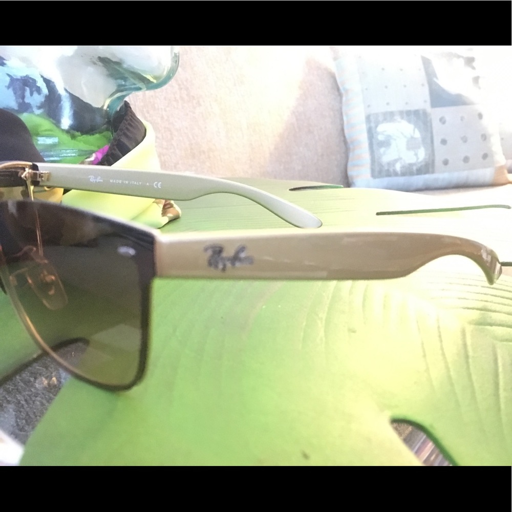 Women Ray-Ban Sunglasses never worn